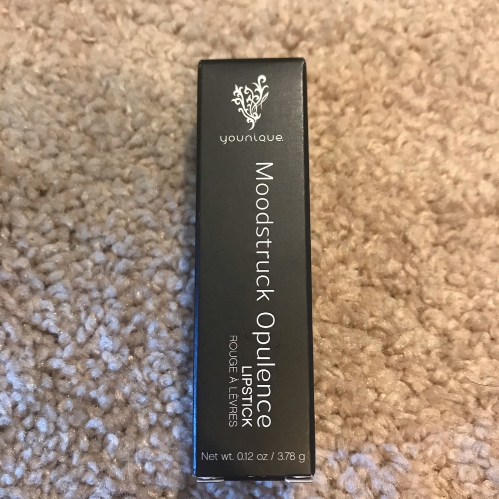Moodstruck Opulence Lipstick